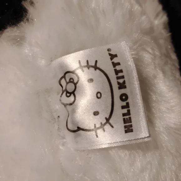 Hello Kitty Panda Plush with Pink Bow - Picture 6 of 8